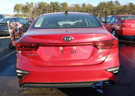 2019 Kia Forte Lxs z USA, uszkodzony, nr VIN 3KPF24AD2KE048901
